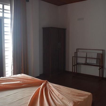 Hotel Ocean View Cottage Hikkaduwa Esterno foto